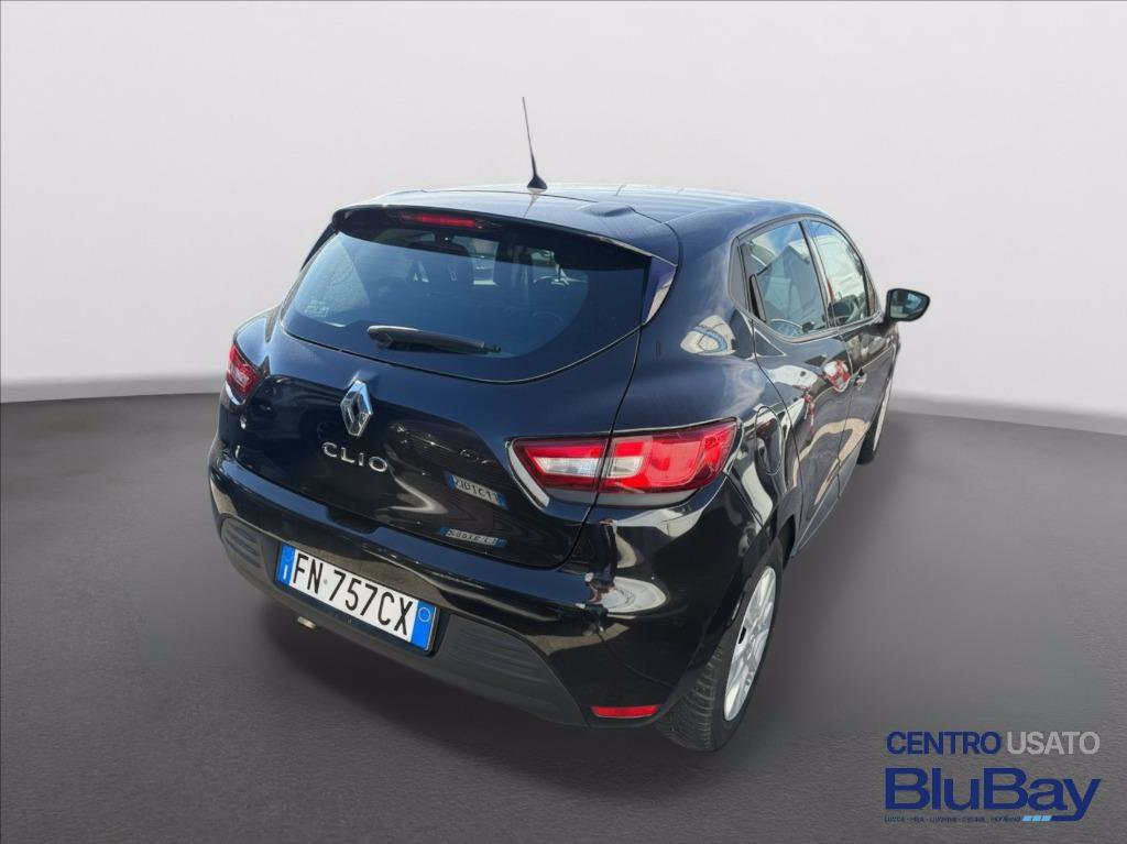 RENAULT Clio 1.2 75CV 5 porte Life