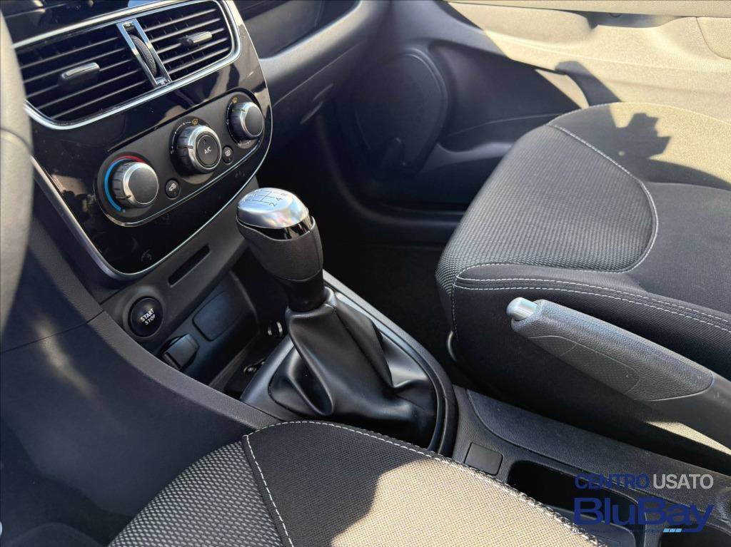 RENAULT Clio 1.2 75CV 5 porte Life