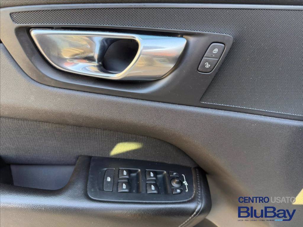 VOLVO XC60 D4 Geartronic Momentum