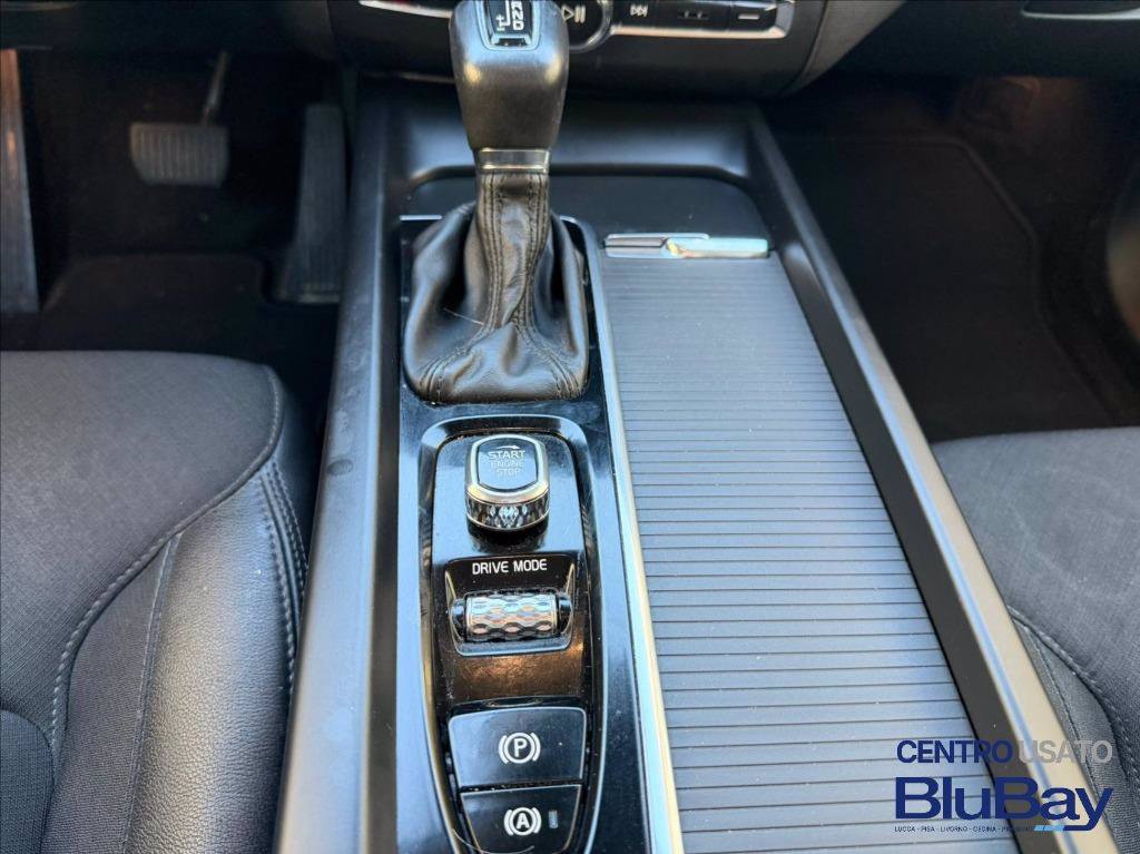 VOLVO XC60 D4 Geartronic Momentum