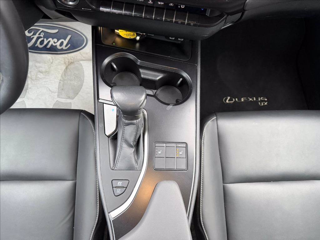 LEXUS UX Hybrid F Sport