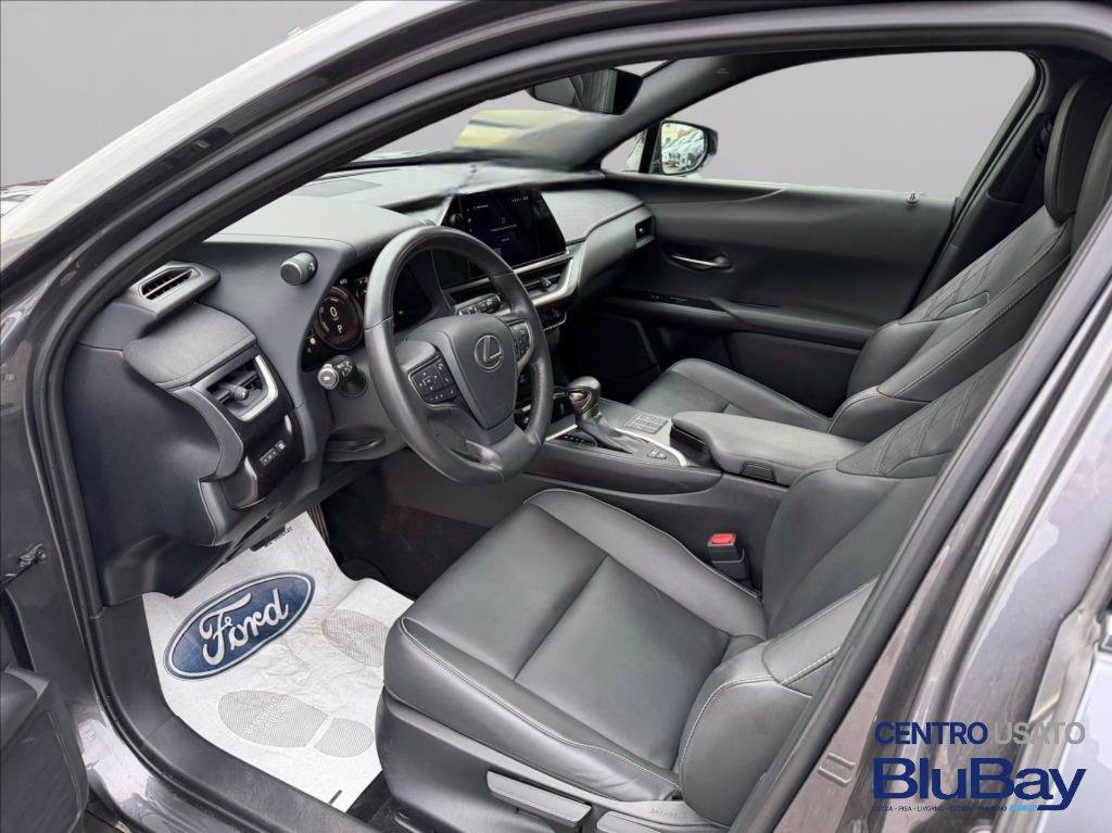 LEXUS UX Hybrid F Sport