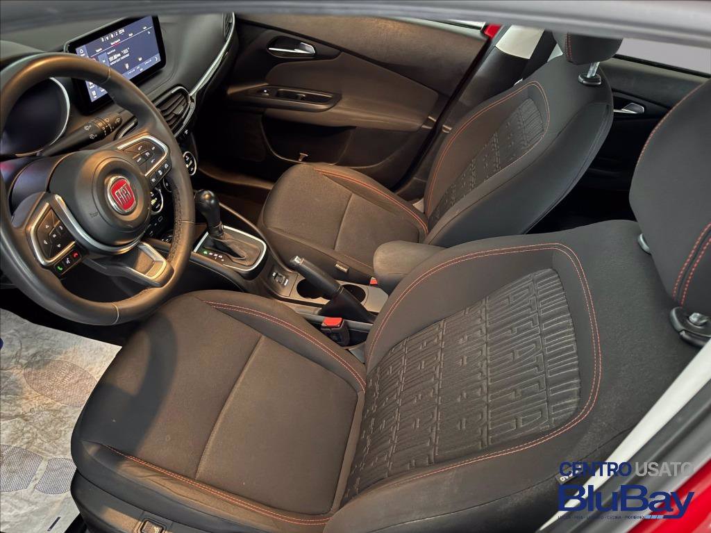 FIAT Tipo 1.5 Hybrid DCT 5 porte Red